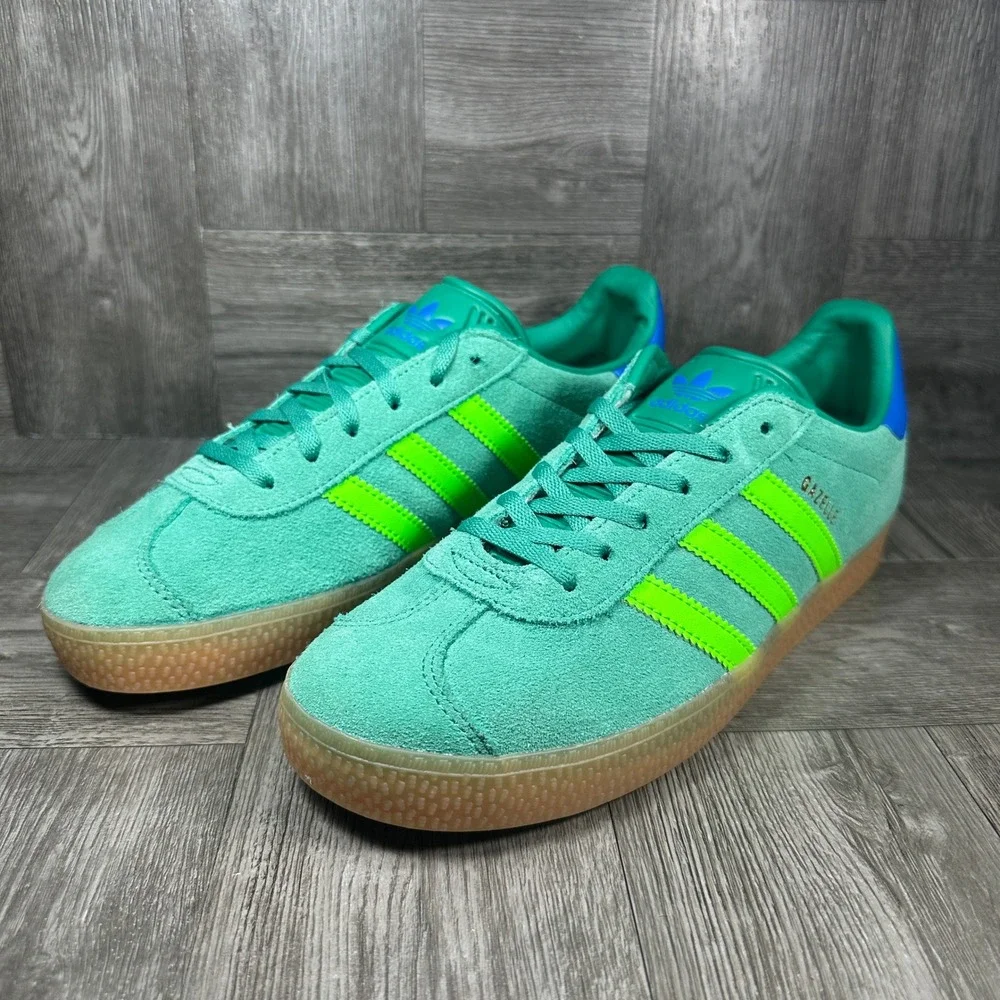 Adidas Gazelle Sneakers Women 8 Green Suede Neon Lime Gum Sole NEW JP7127